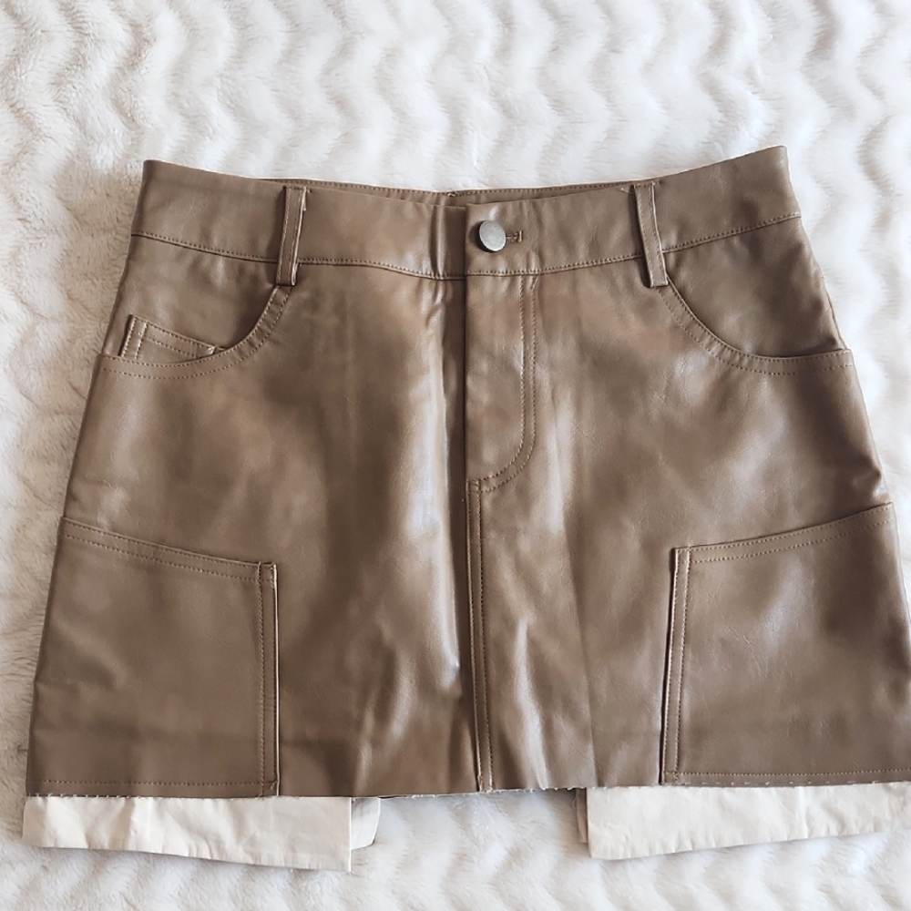 Chic Tan Leather Mini Skirt
